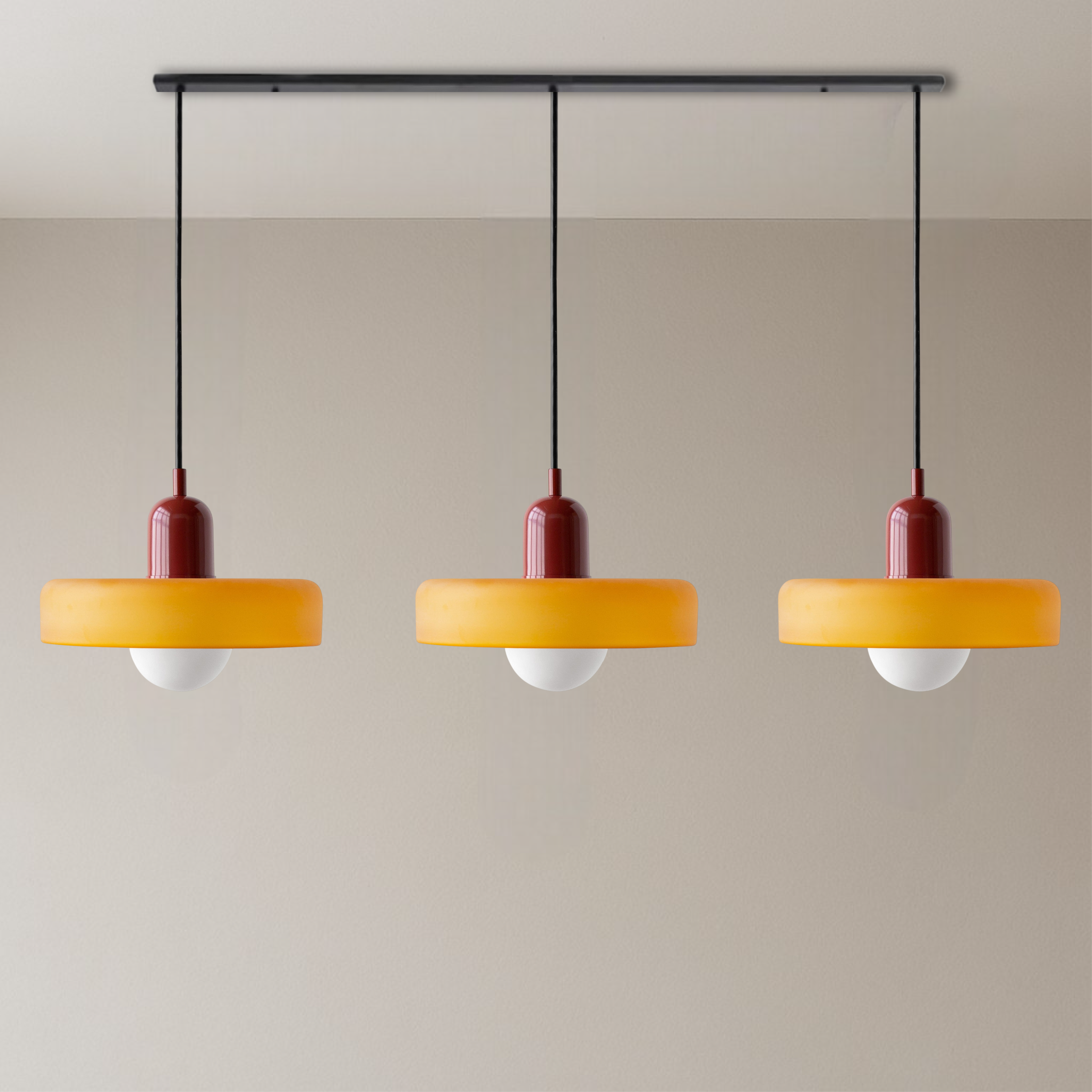 Lampada a sospensione Bauhaus a 3 teste in vetro colorato
