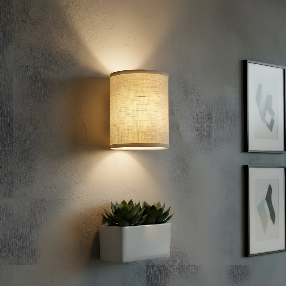 1+1 Sconces da parete in tessuto gratuiti