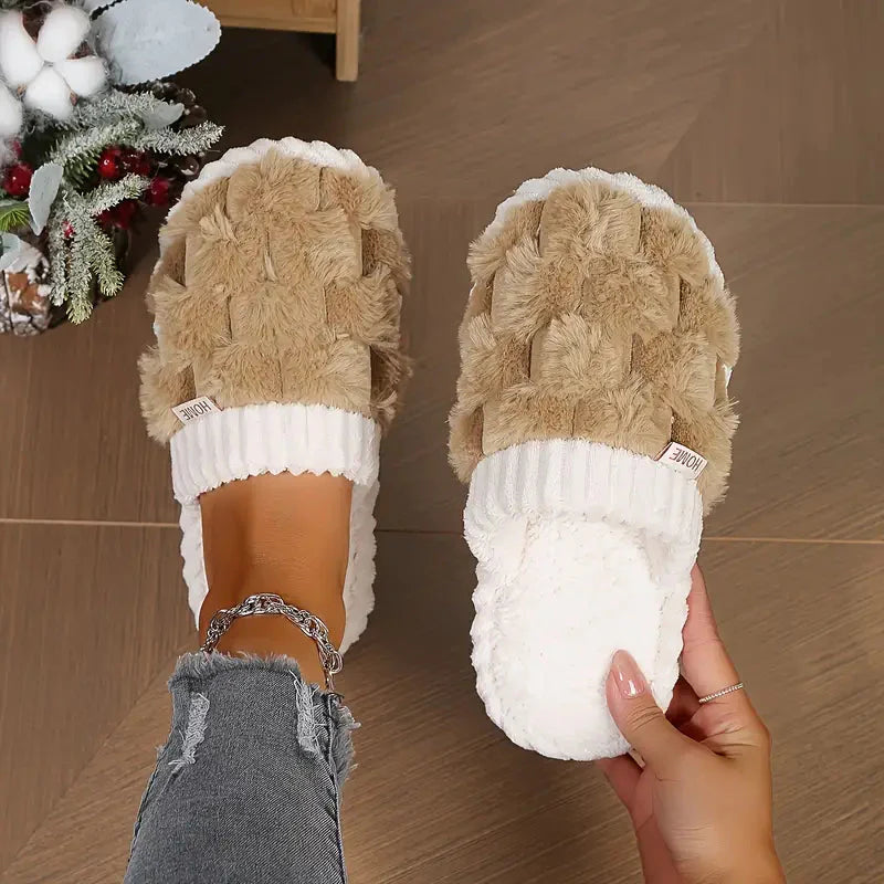 Chaussons Douillets Fleur de Confort en Coton Café avec Enfilage Facile trave