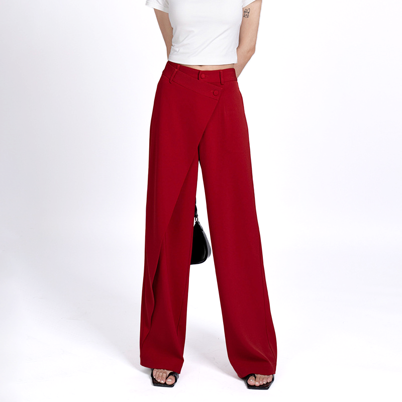 Pantalon large Julia rouge coupe asymétrique style rétro travel bottle leak-p