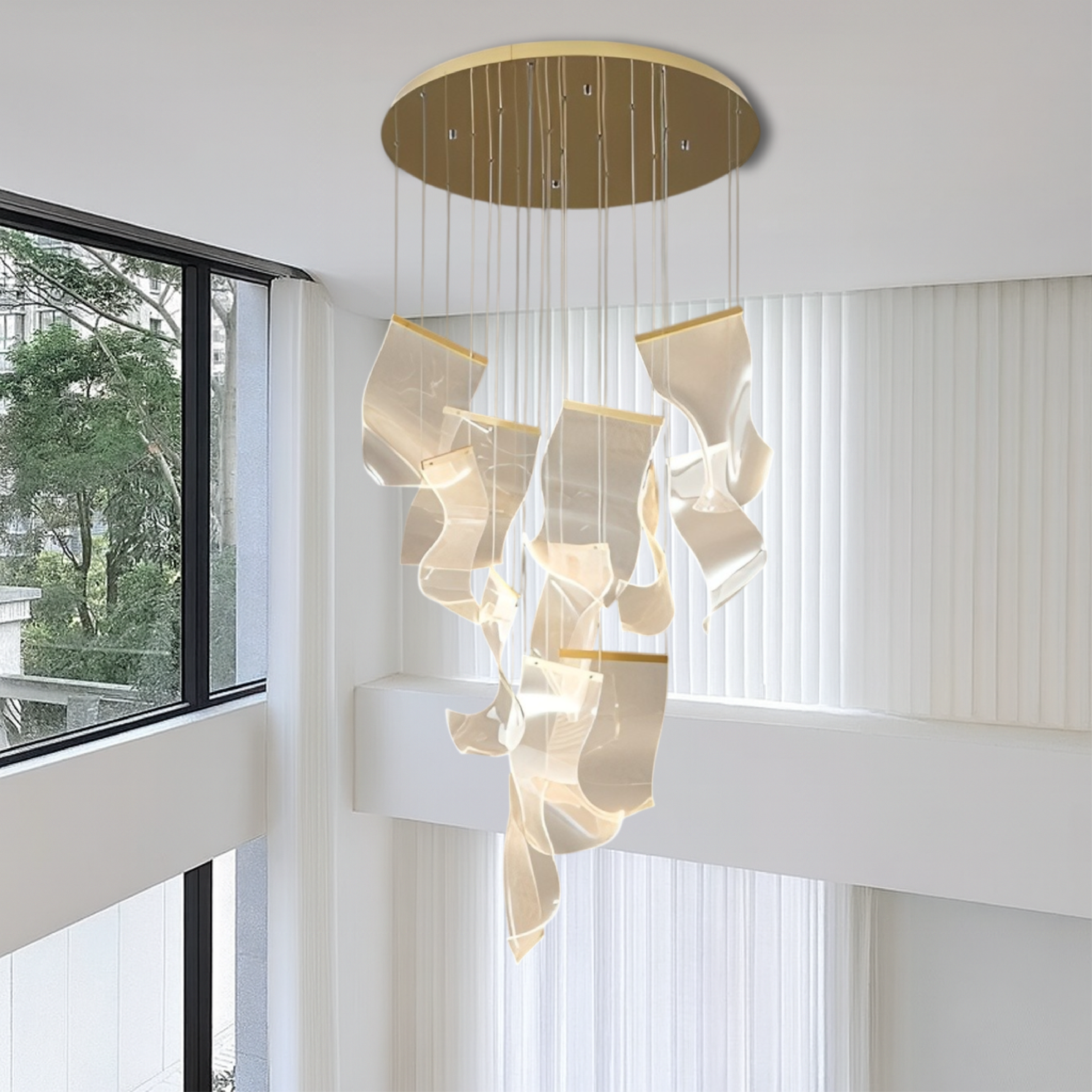 Lampadario per scale in acrilico dorato