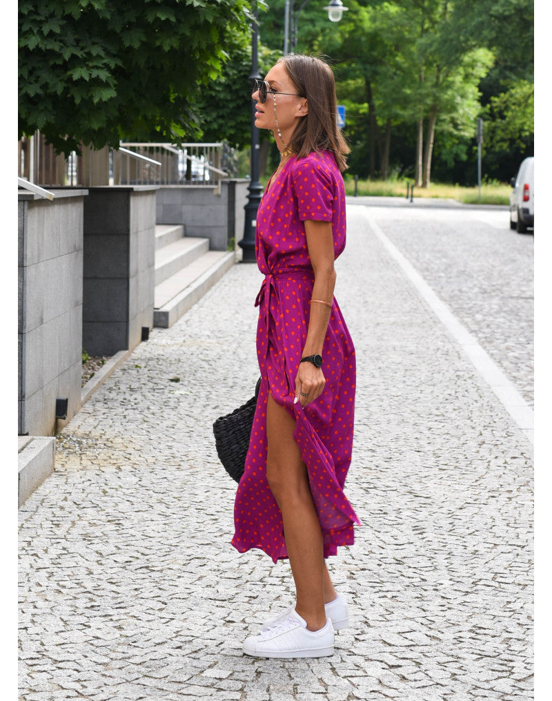 Robe midi Liora à col en V et imprimé floral pour femme élégante travel bottl