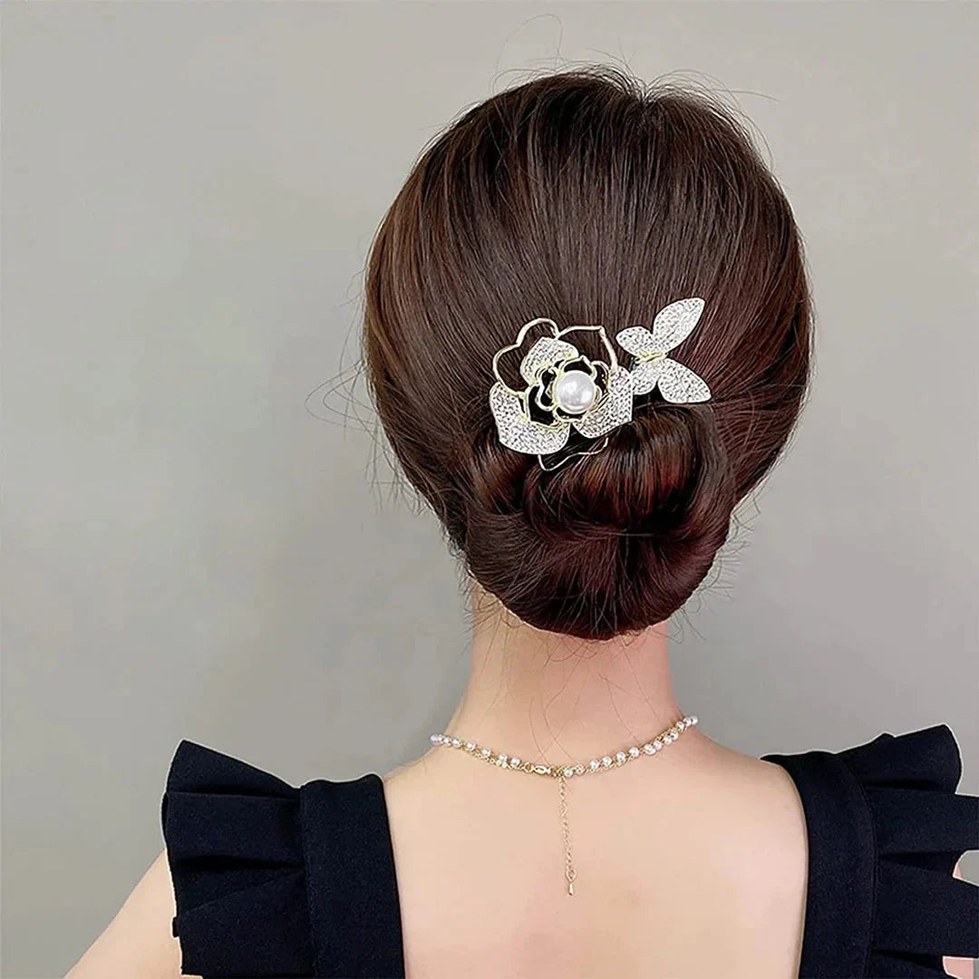 Pince Cheveux Tendance - Rose et Papillon, Accessoire Cheveux Élégant pour Tous Types de Cheveux