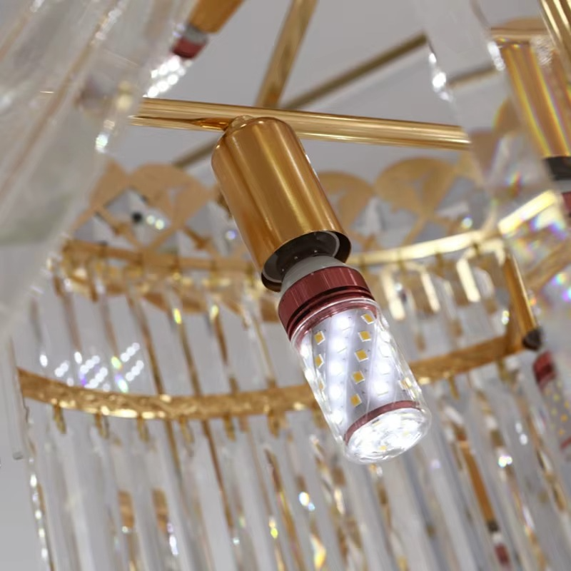Lampadario moderno per scale in cristallo