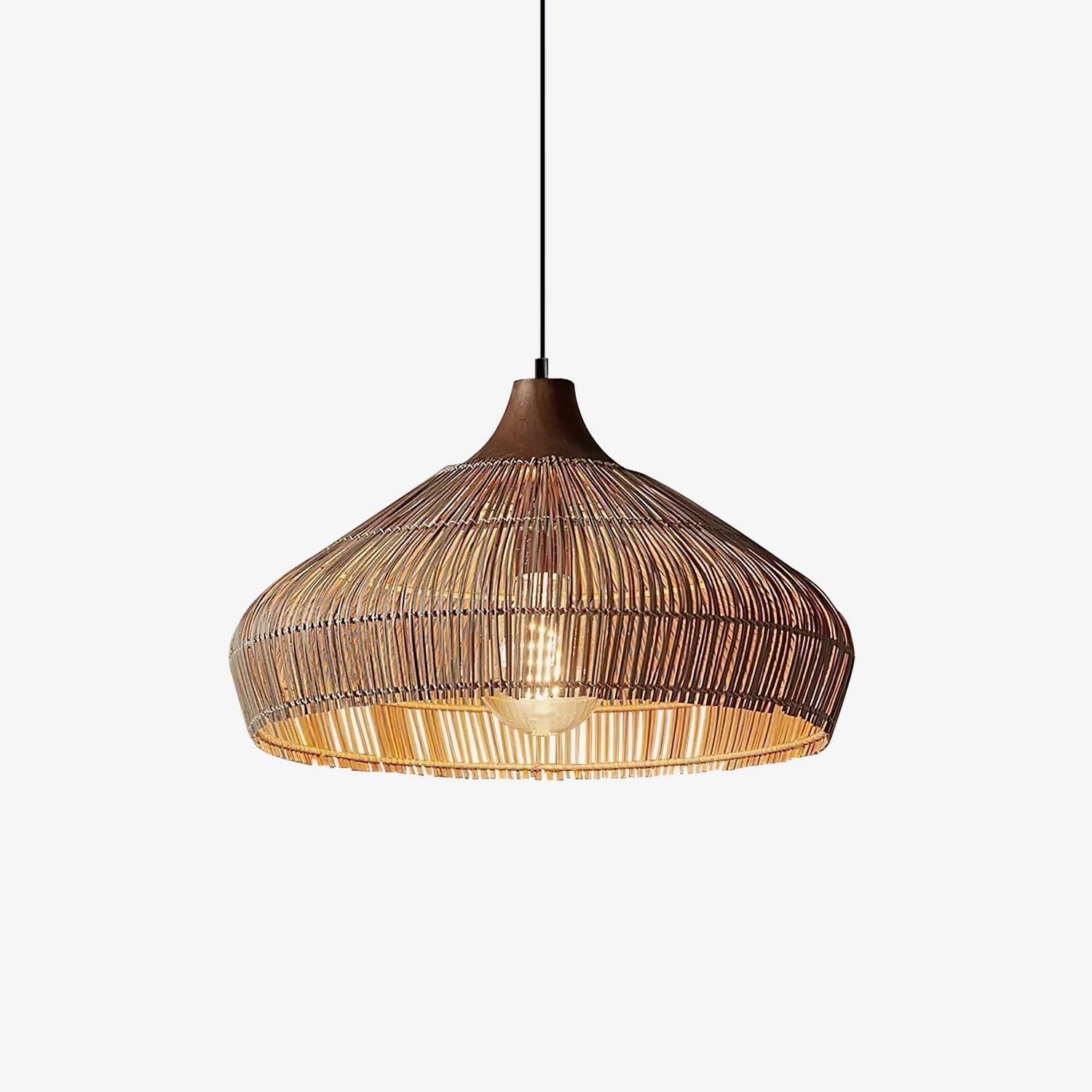 Lampada sospesa in vimini e rattan