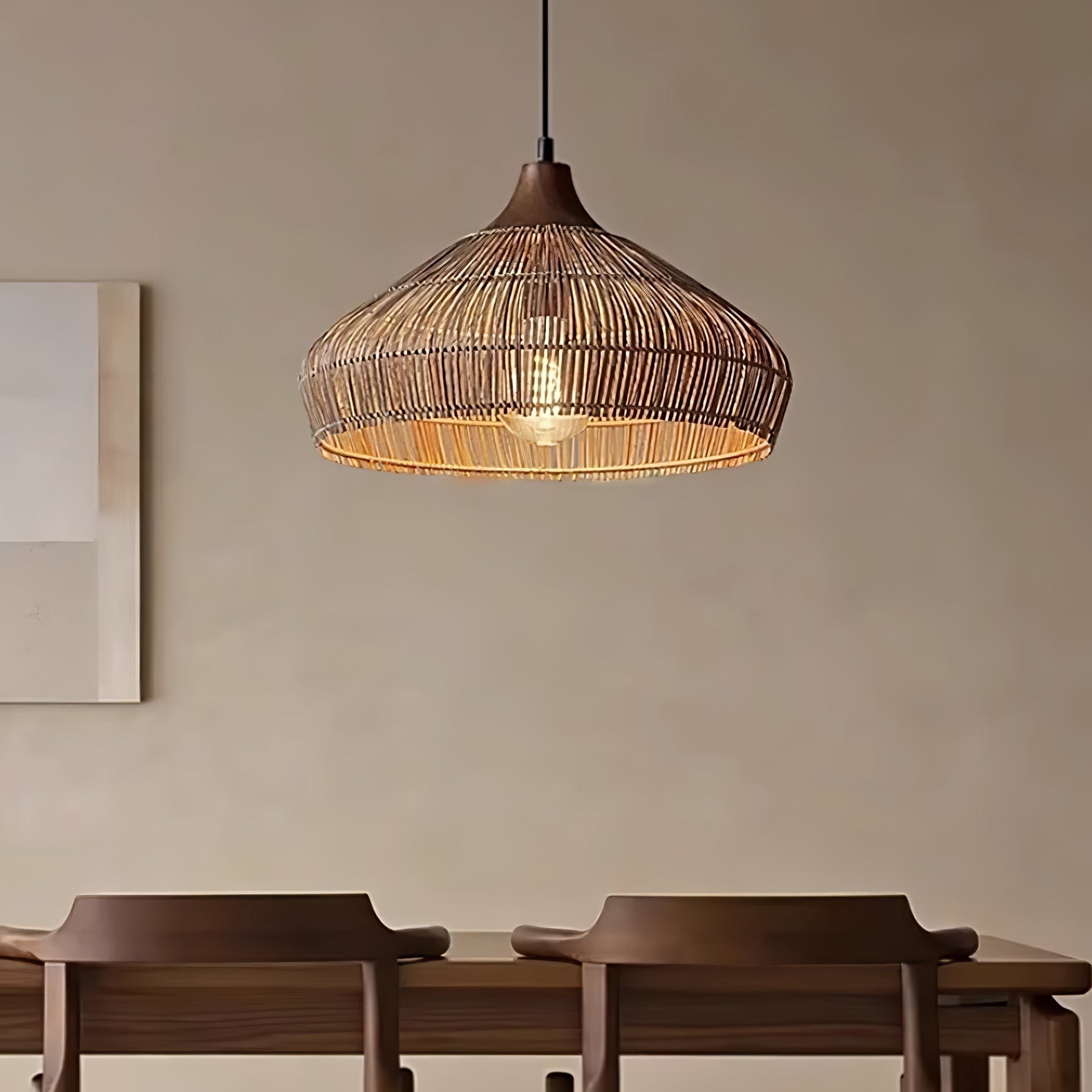 Lampada sospesa in vimini e rattan