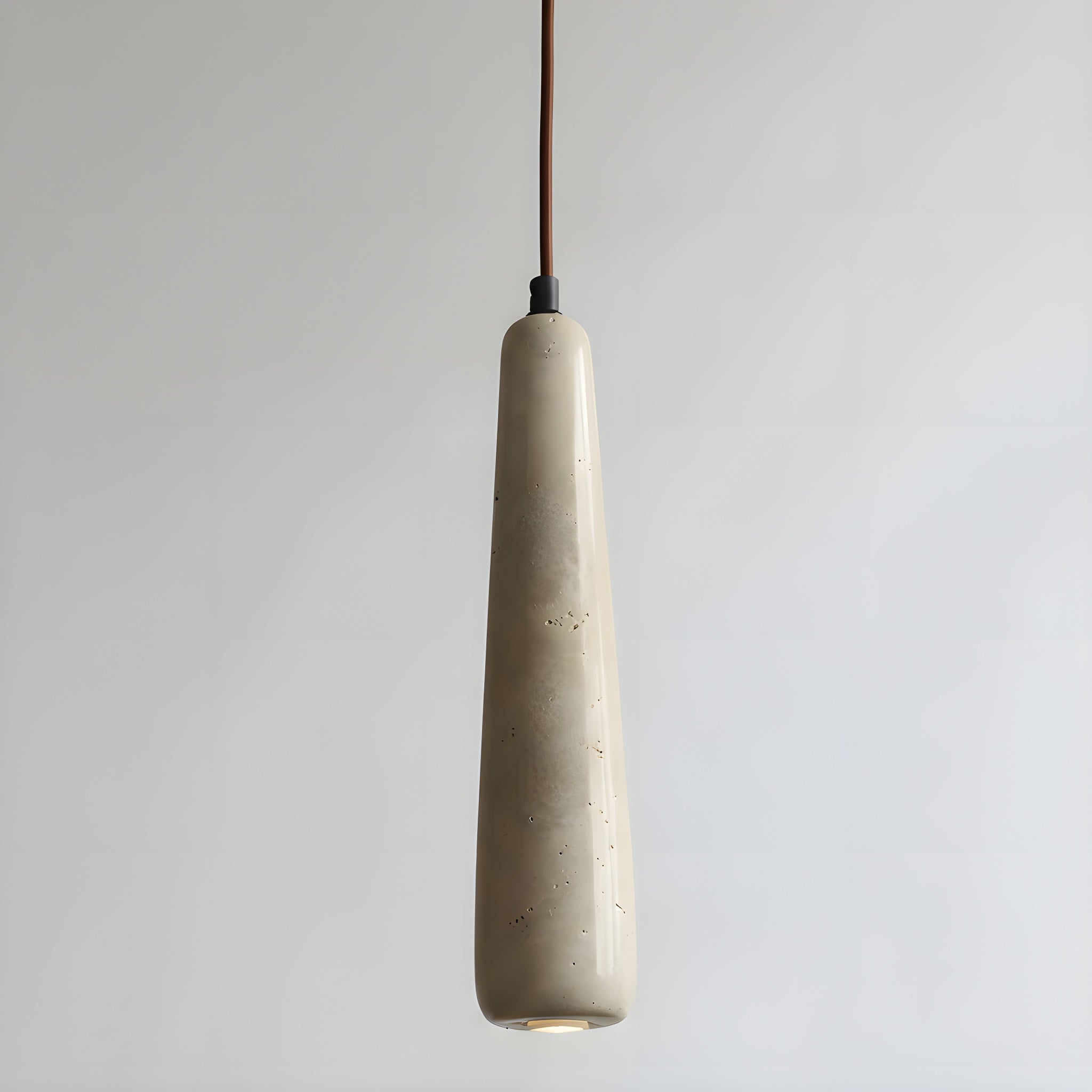 Lampada a sospensione a forma di matita