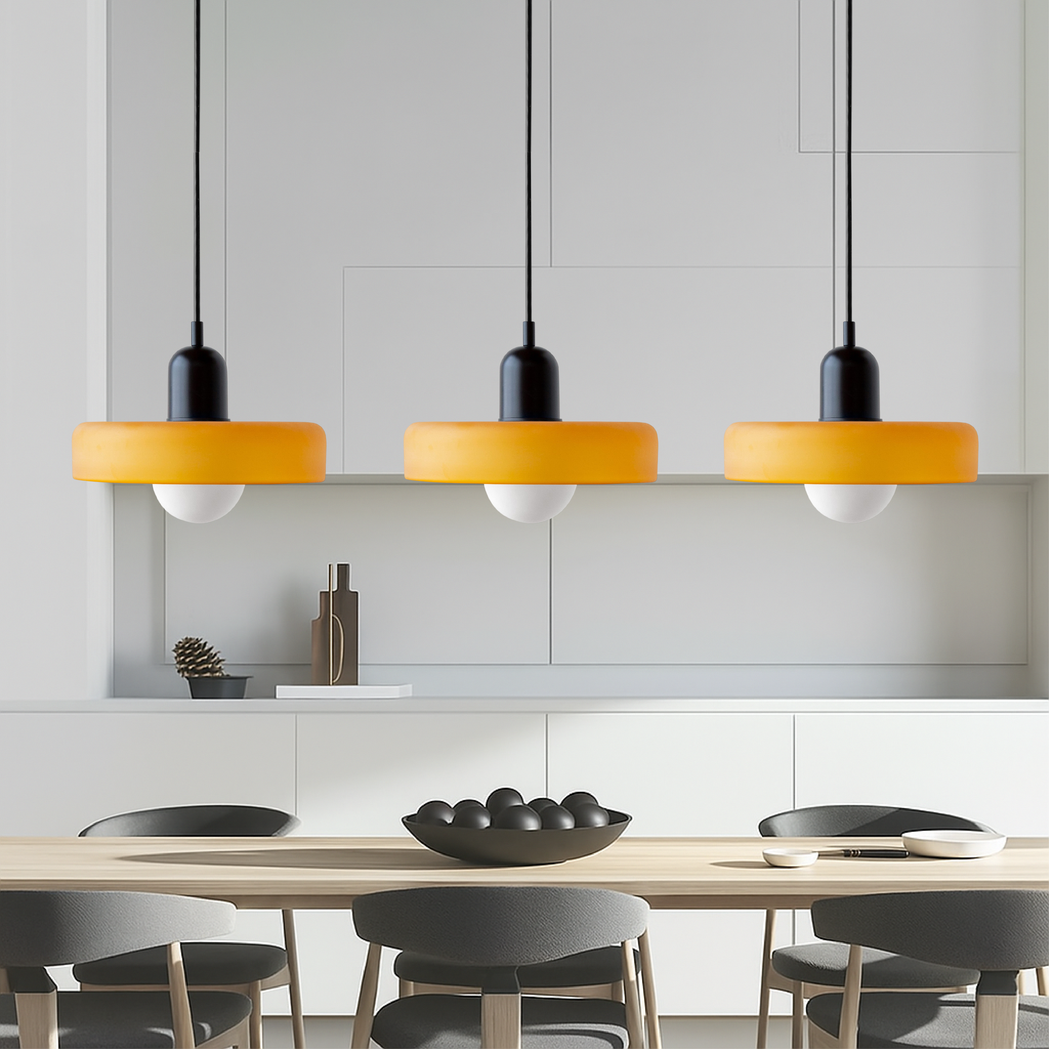 Lampada a sospensione Bauhaus a 3 teste in vetro colorato