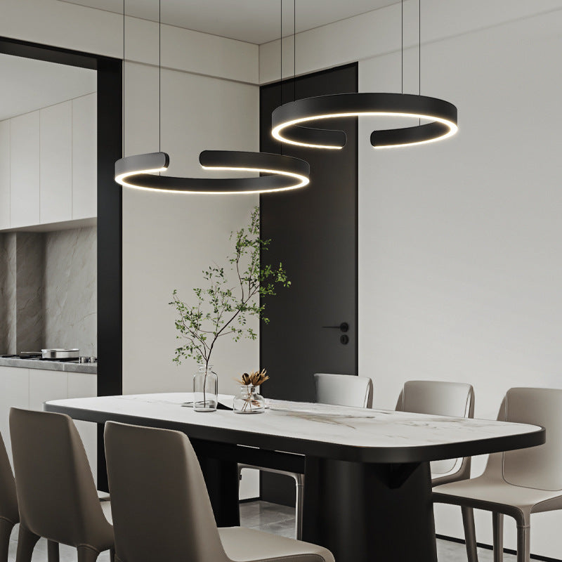 Lampada a sospensione ad anello Esthetica